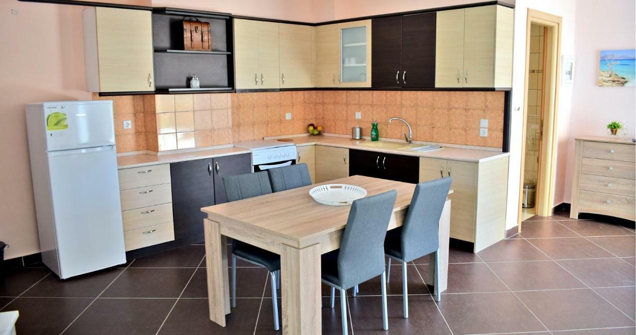 Villa Lily Skala Rachoni  ภายนอก รูปภาพ