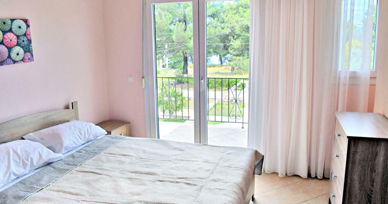 Villa Lily Skala Rachoni  ภายนอก รูปภาพ